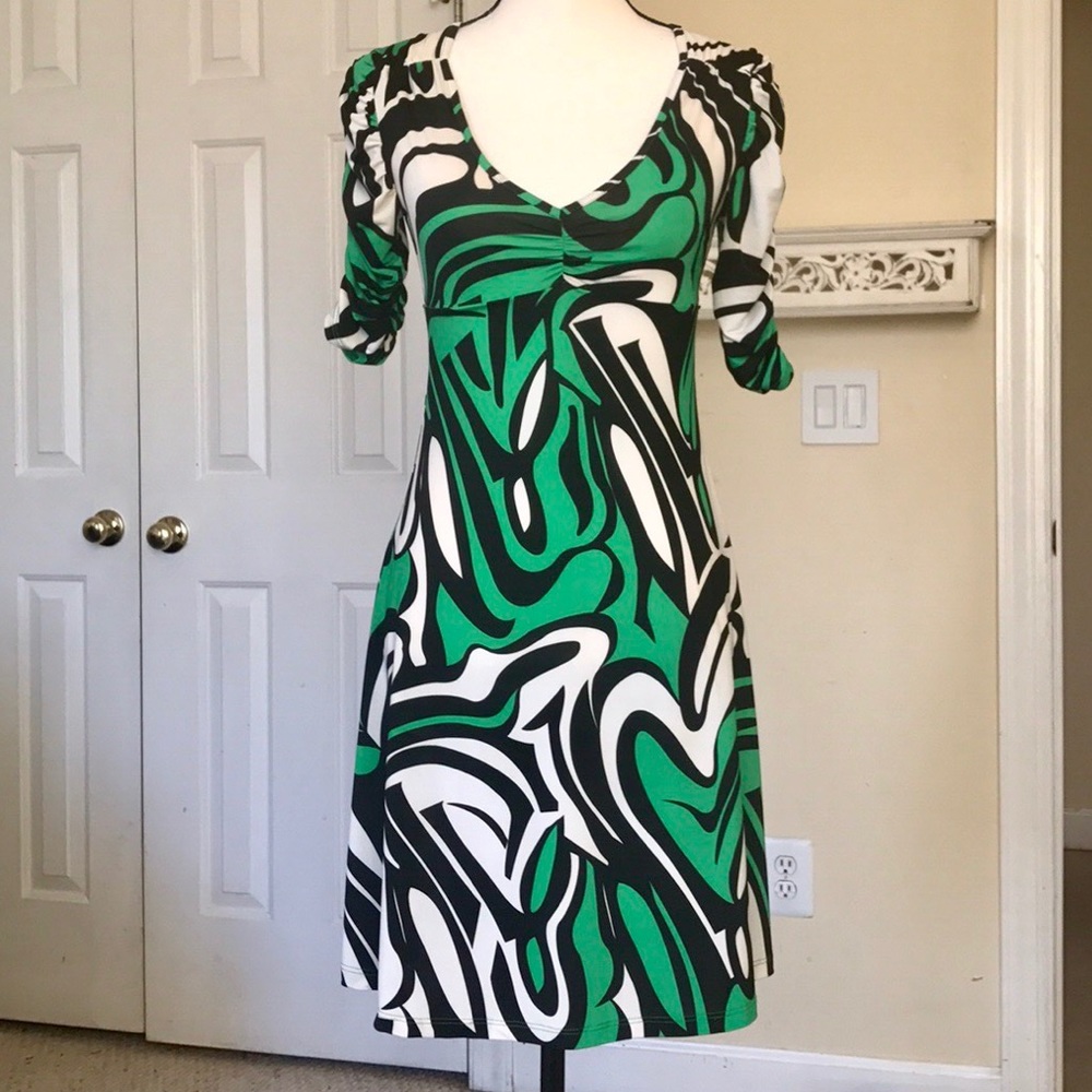 VINTAGE VOILA PLUNGING NECKLINE DRESS